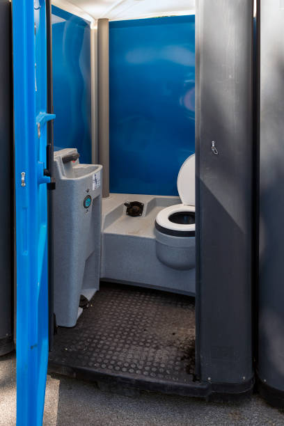 Porta potty delivery and setup in Jamestown, TN